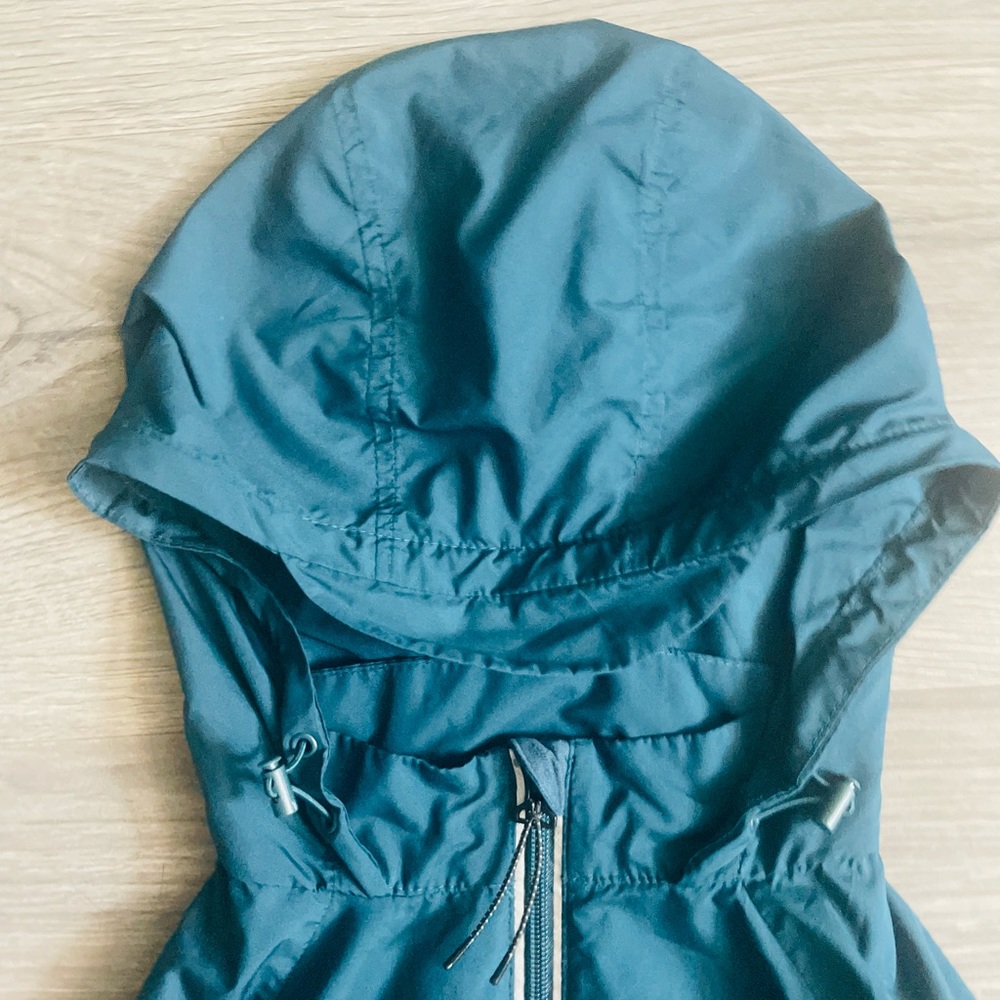 All In Motion Rain Jacket size S - Picture 4 of 4